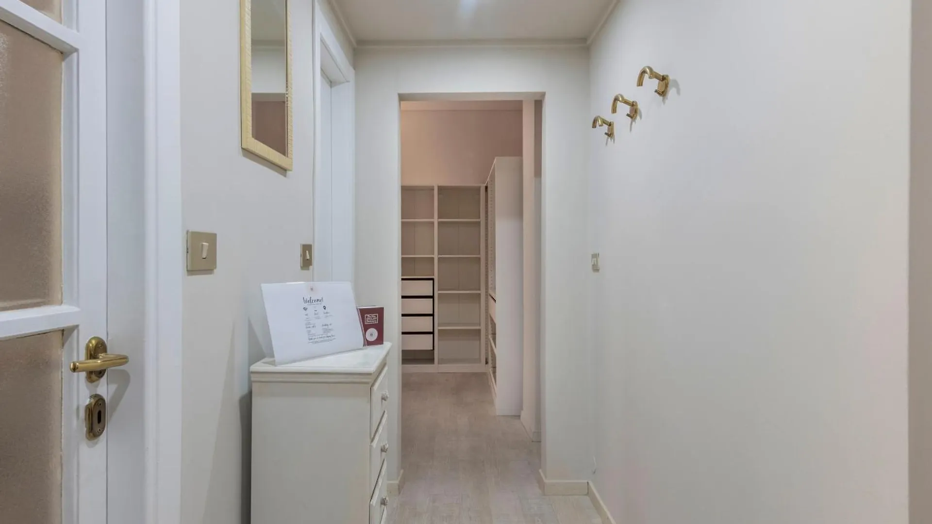 Apartamento Bright And Modern Double Bedroom Bocconi Milão