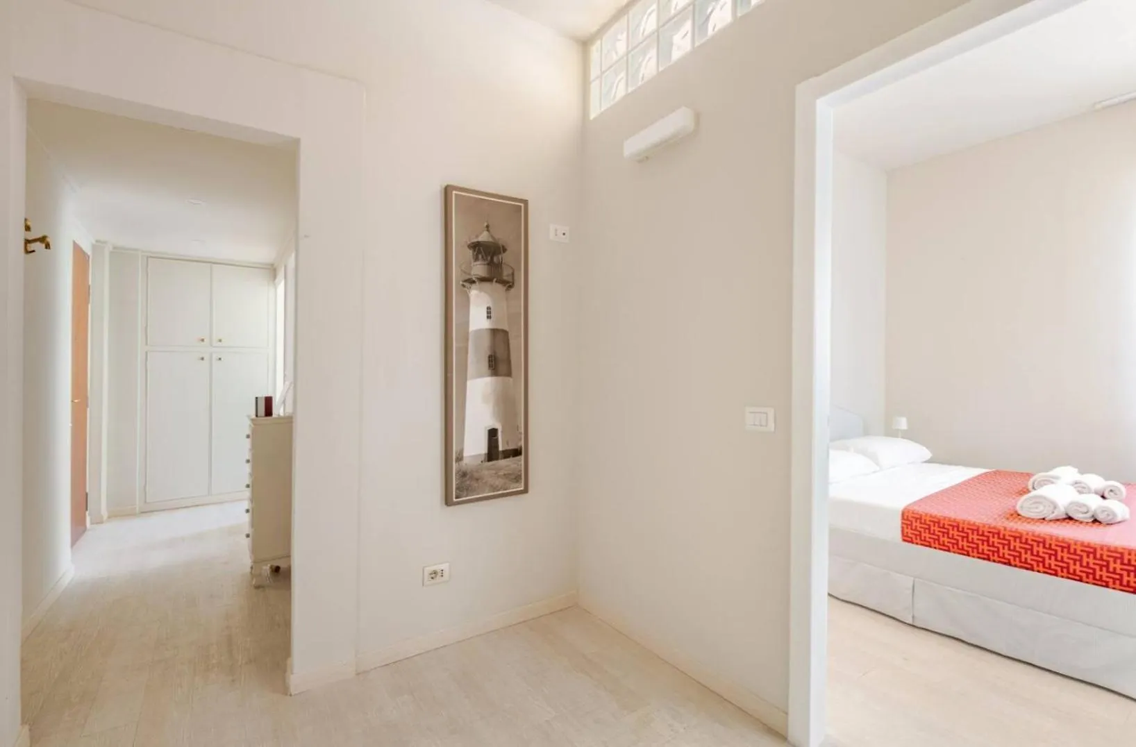 Bright And Modern Double Bedroom Bocconi Milão 0*,
